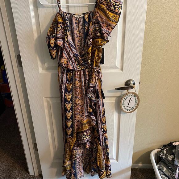 NWT Hint of Blush Asymmetrical Wrap Maxi Dress Size Small - Picture 7 of 16